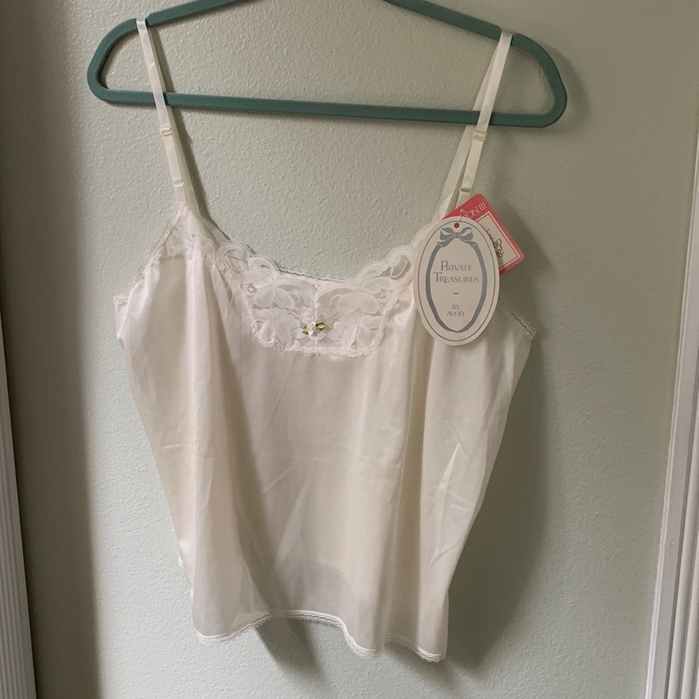 2 camisoles, 1 black by Deena & 1 white by Avon size large/38  vintage 70/80